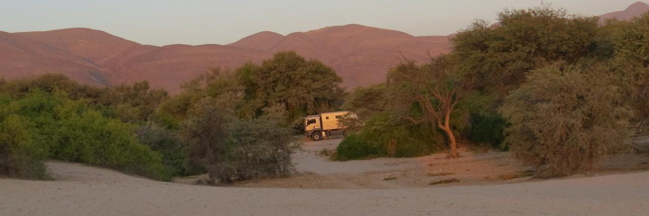 VIDEO: A travers le Kaokoveld avec l'Atacama