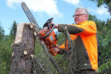 Ing. Lotz beim Claim abstecken